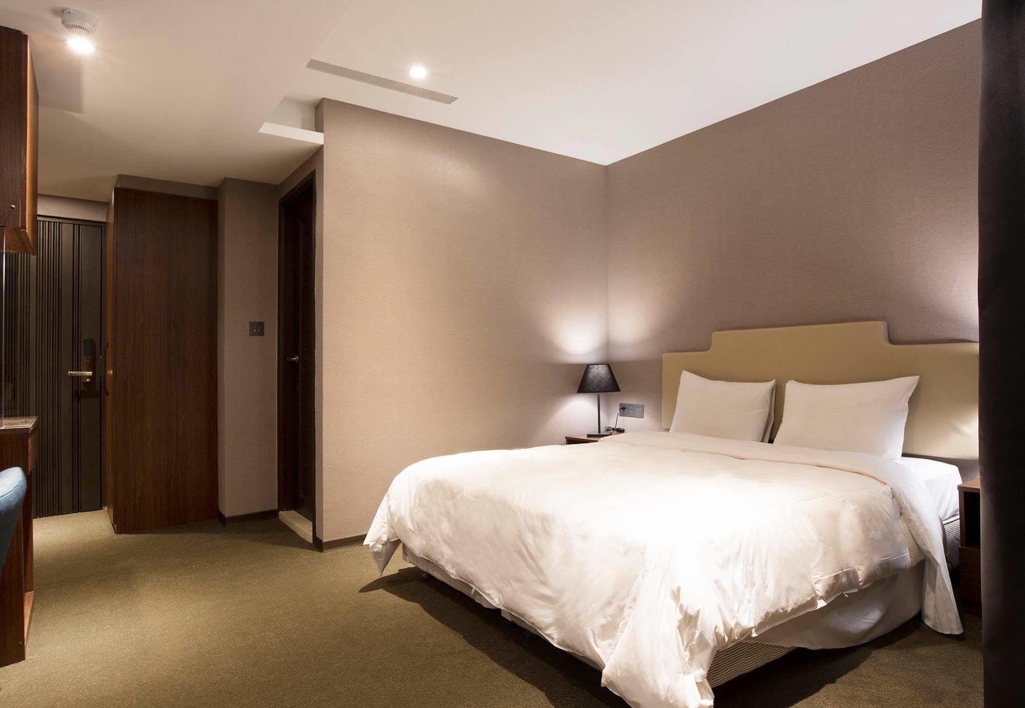 Noble Hotel Taipei Luaran gambar