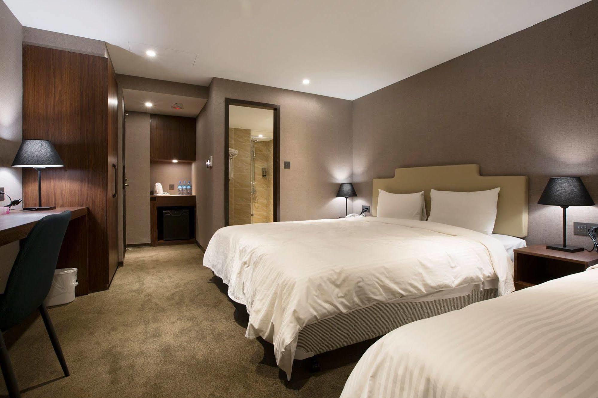 Noble Hotel Taipei Luaran gambar